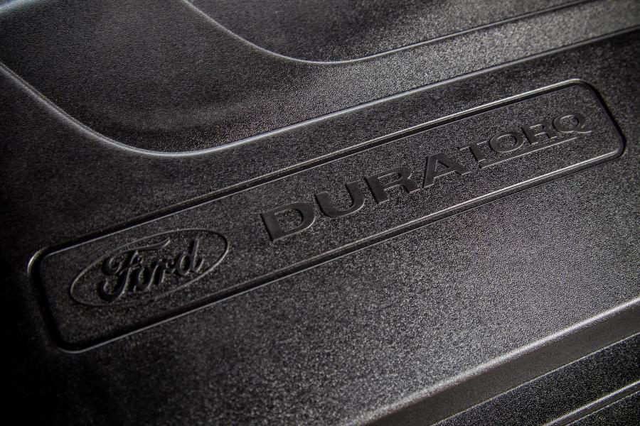 Детали интерьера Ford Mondeo Hatchback 2014 года  (фото 28 из 49)